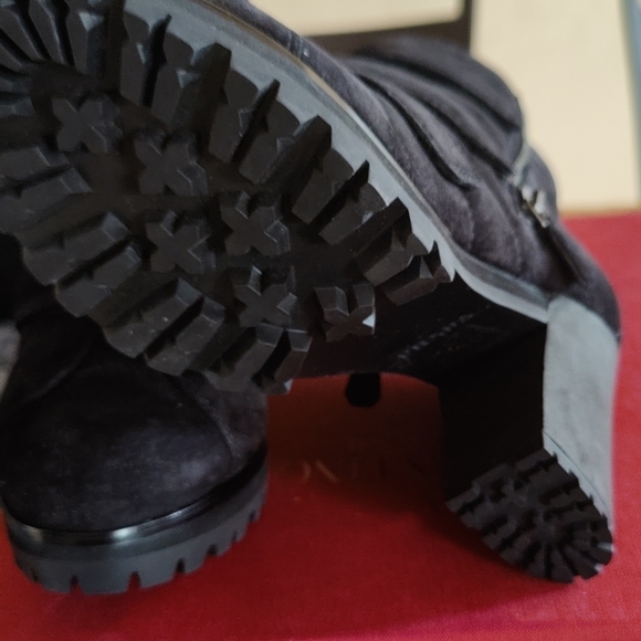 Prada black suede boots size 39 - Picture 5 of 6